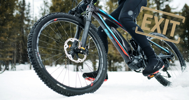 Fahrrad im Schnee mit guten Reifen